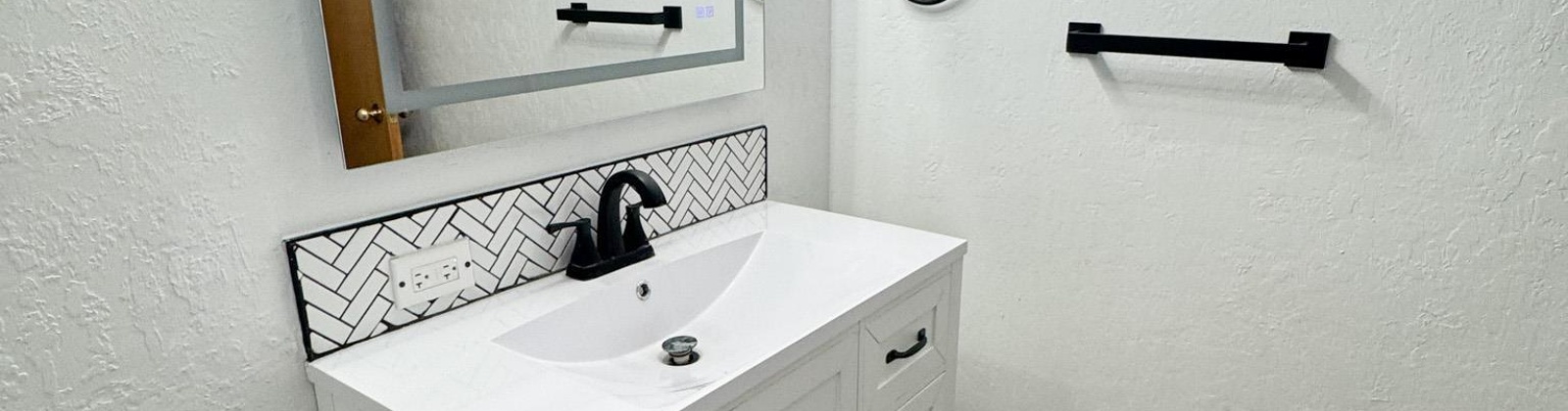 Grandview Ave., Sunnyside, Washington 98944, 4 Bedrooms Bedrooms, 0 ,3 BathroomsBathrooms,Houses,For Sale,Grandview Ave.,0,285898