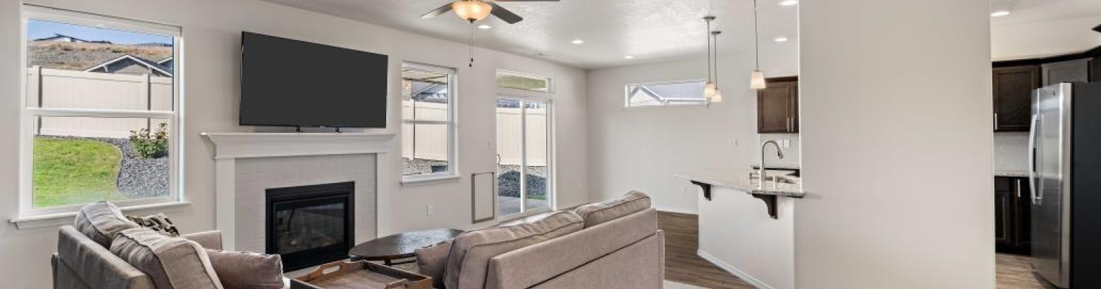 27th Ave, Kennewick, Washington 99338, 3 Bedrooms Bedrooms, ,2 BathroomsBathrooms,For Sale,27th Ave,285893