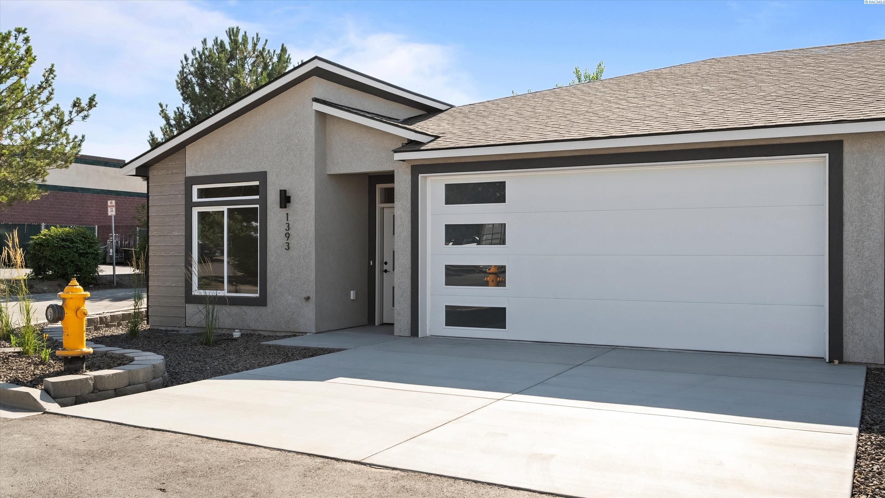 Kalani Ct, West Richland, Washington 99353, 3 Bedrooms Bedrooms, 0 ,2 BathroomsBathrooms,Condos/townhomes,For Sale,Kalani Ct,0,285920