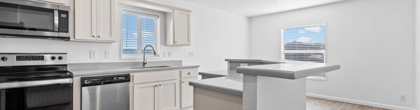 Edison, Sunnyside, Washington 98944, 3 Bedrooms Bedrooms, ,2 BathroomsBathrooms,For Sale,Edison,285947