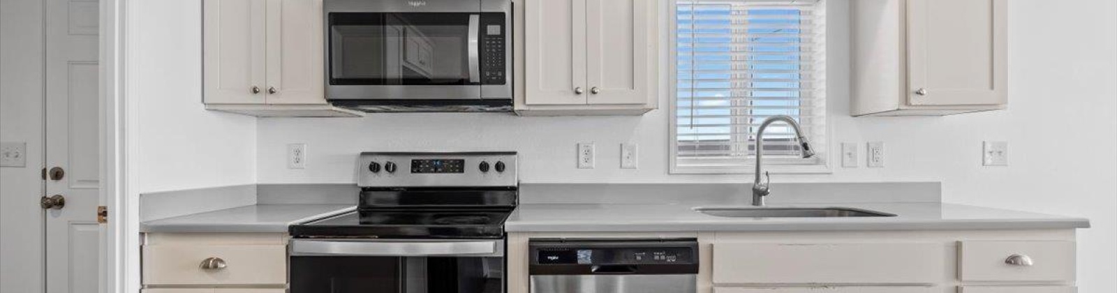 Edison, Sunnyside, Washington 98944, 3 Bedrooms Bedrooms, ,2 BathroomsBathrooms,For Sale,Edison,285947