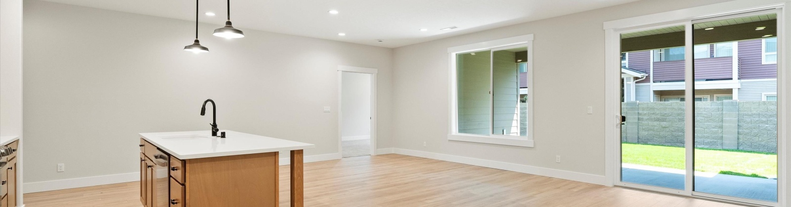 Sunray Ave, Richland, Washington 99352, 3 Bedrooms Bedrooms, 0 ,2 BathroomsBathrooms,Condos/townhomes,For Sale,Sunray Ave,0,285928