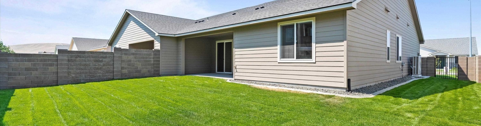 Sunray Ave, Richland, Washington 99352, 3 Bedrooms Bedrooms, 0 ,2 BathroomsBathrooms,Condos/townhomes,For Sale,Sunray Ave,0,285928
