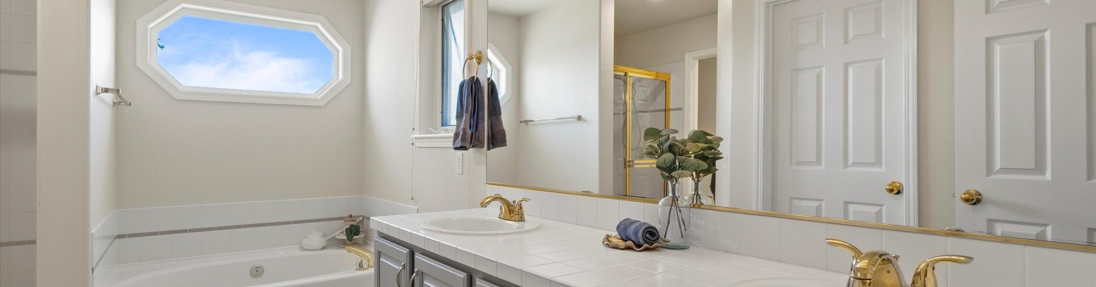 Green, Kennewick, Washington 99337, 5 Bedrooms Bedrooms, ,3 BathroomsBathrooms,For Sale,Green,285951
