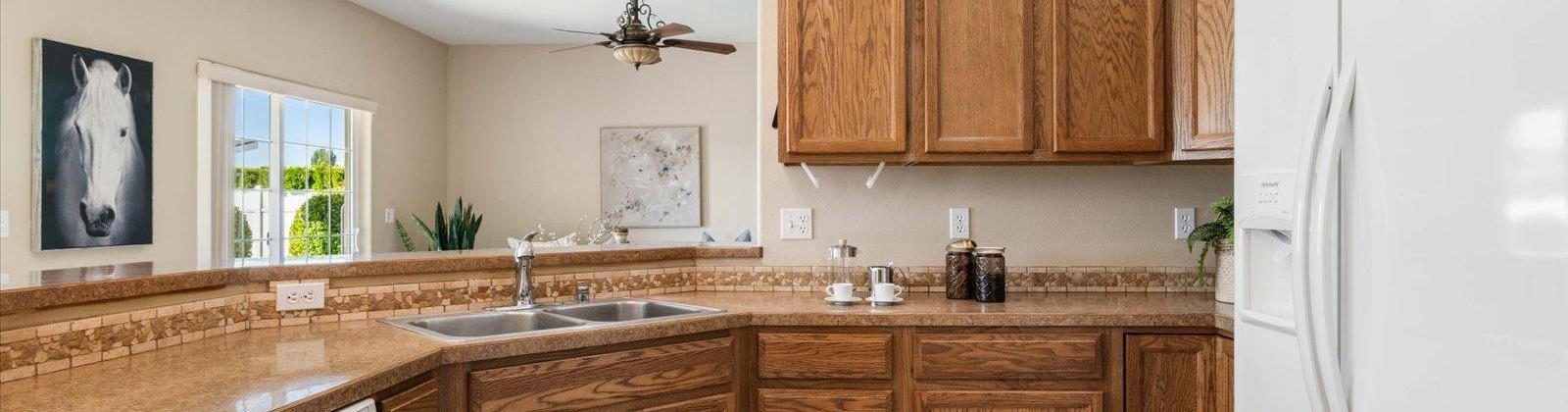 Way, Grandview, Washington 98930, 3 Bedrooms Bedrooms, ,2 BathroomsBathrooms,For Sale,Way,285960
