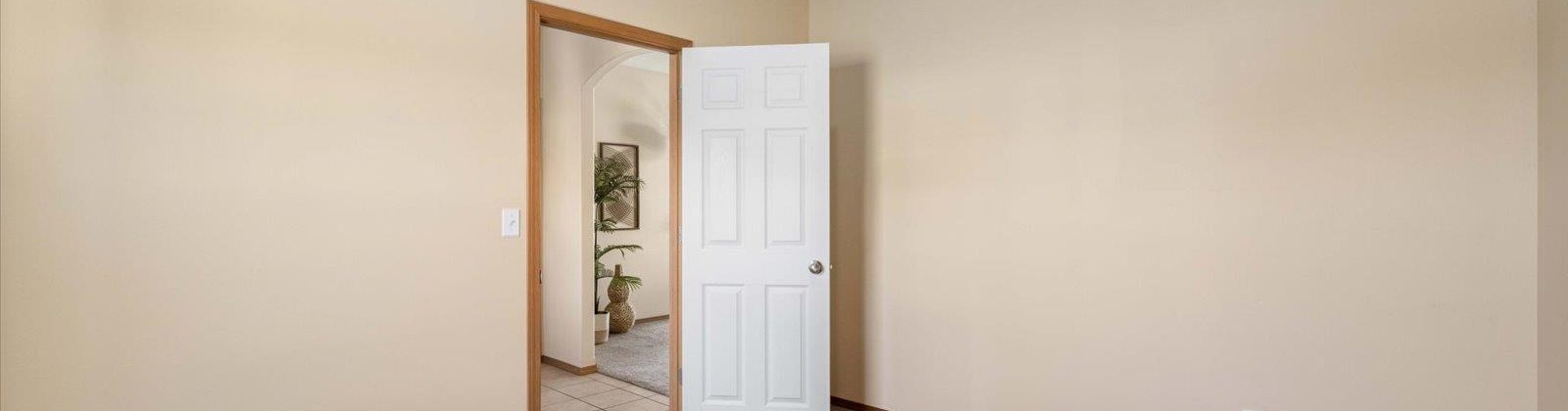 Way, Grandview, Washington 98930, 3 Bedrooms Bedrooms, ,2 BathroomsBathrooms,For Sale,Way,285960