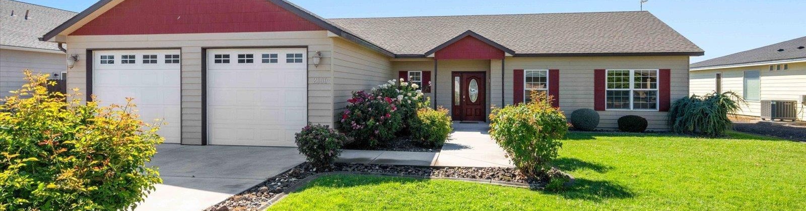 Way, Grandview, Washington 98930, 3 Bedrooms Bedrooms, ,2 BathroomsBathrooms,For Sale,Way,285960