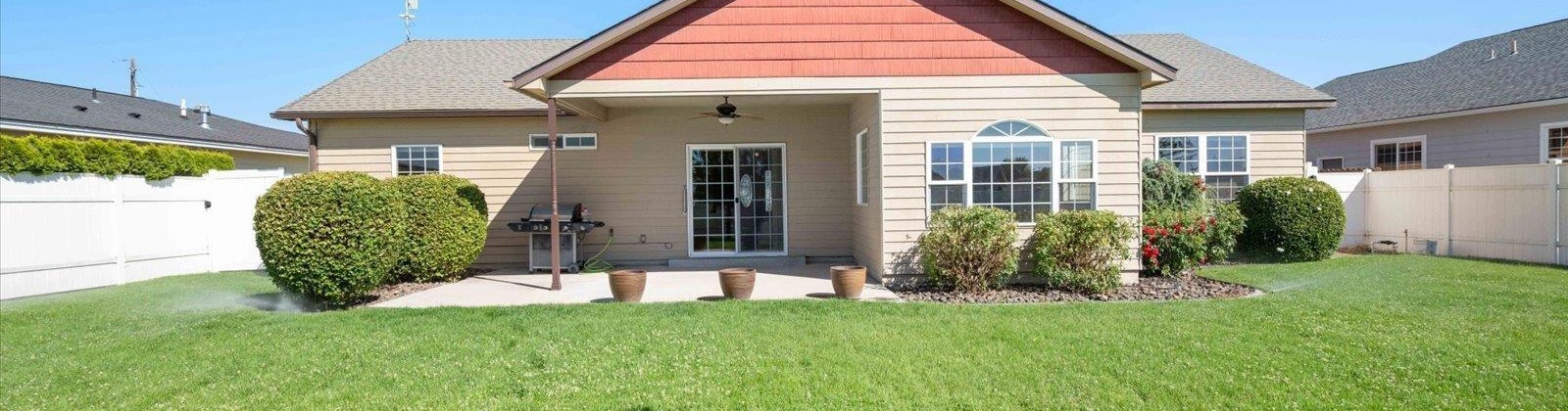 Way, Grandview, Washington 98930, 3 Bedrooms Bedrooms, ,2 BathroomsBathrooms,For Sale,Way,285960