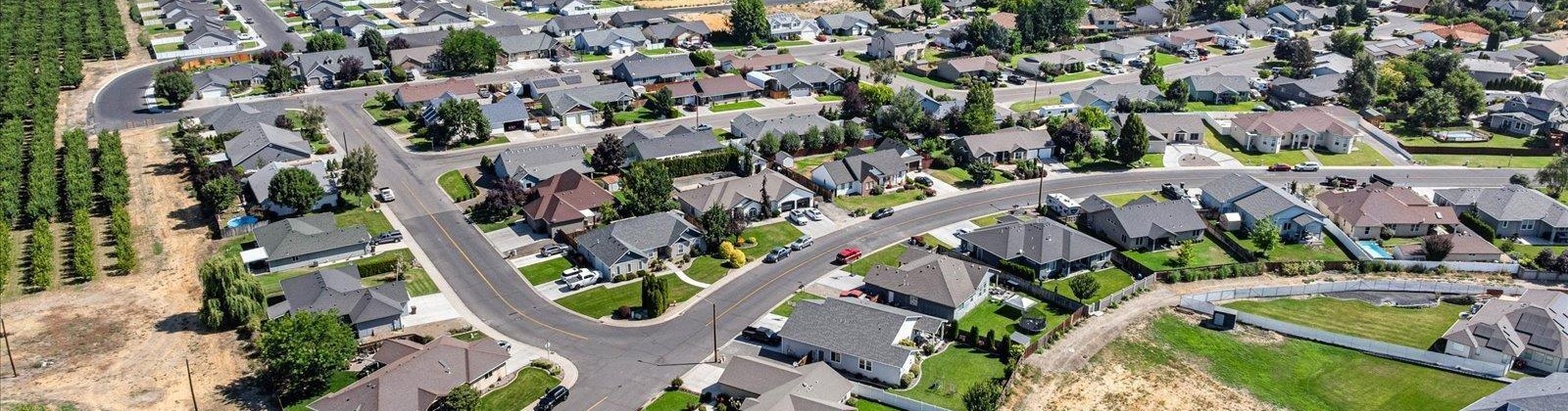 Way, Grandview, Washington 98930, 3 Bedrooms Bedrooms, ,2 BathroomsBathrooms,For Sale,Way,285960