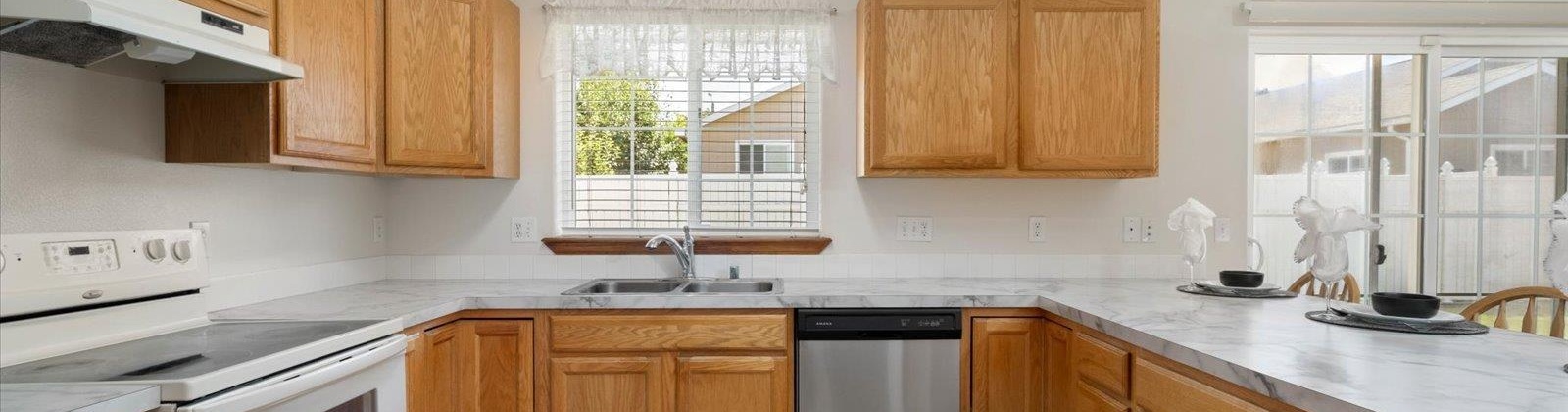 4th Pl, Kennewick, Washington 99336, 3 Bedrooms Bedrooms, ,2 BathroomsBathrooms,For Sale,4th Pl,285963