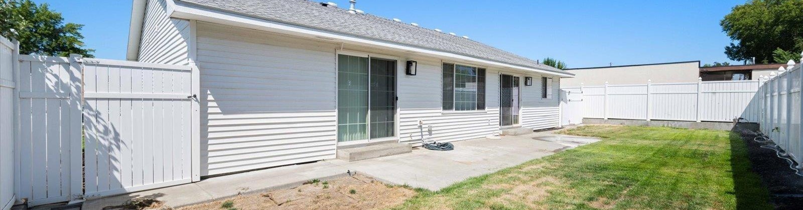 4th Pl, Kennewick, Washington 99336, 3 Bedrooms Bedrooms, ,2 BathroomsBathrooms,For Sale,4th Pl,285963