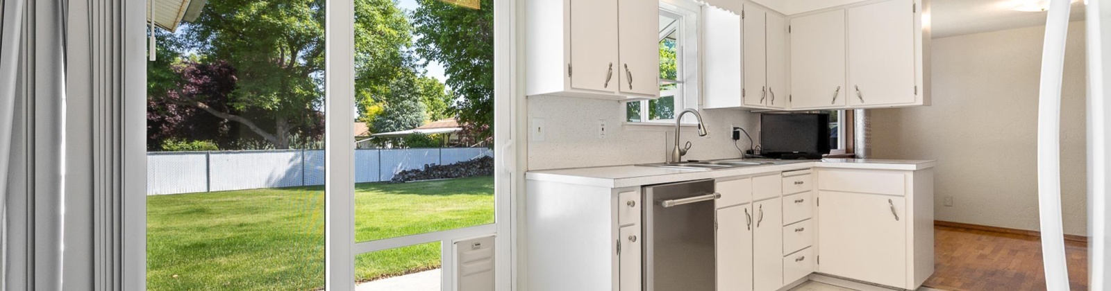 Austin Street, Richland, Washington 99354, 5 Bedrooms Bedrooms, ,3 BathroomsBathrooms,For Sale,Austin Street,285973