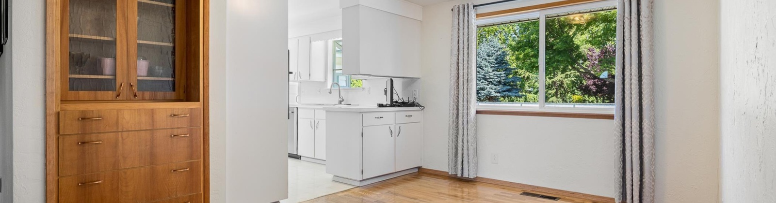 Austin Street, Richland, Washington 99354, 5 Bedrooms Bedrooms, ,3 BathroomsBathrooms,For Sale,Austin Street,285973