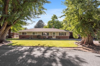 Elm, Prosser, Washington 99350, 3 Bedrooms Bedrooms, ,1 BathroomBathrooms,For Sale,Elm,285980