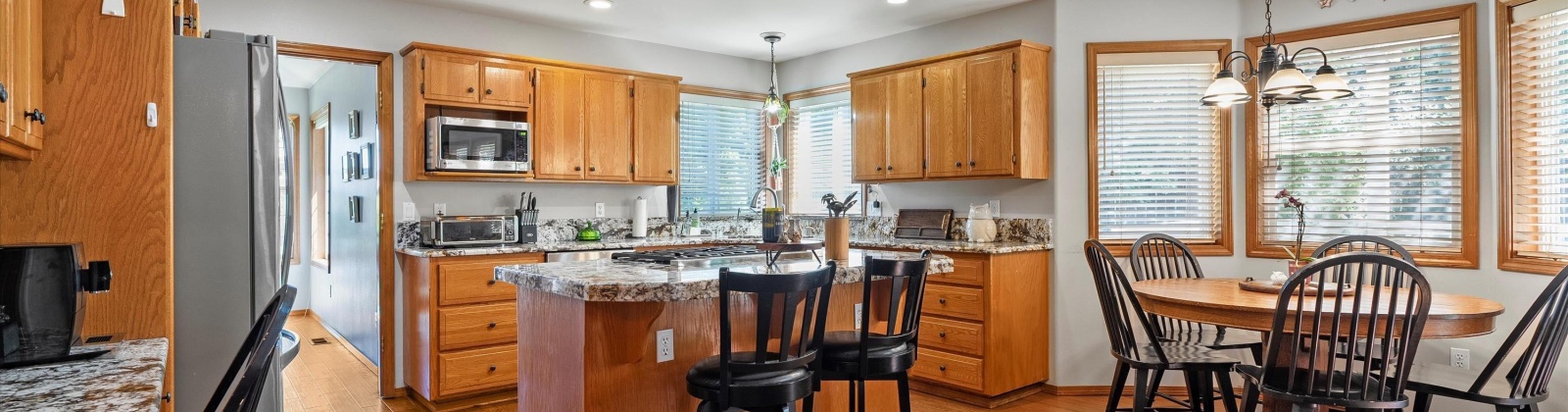 Pacific Ct, Richland, Washington 99352, 4 Bedrooms Bedrooms, ,3 BathroomsBathrooms,For Sale,Pacific Ct,285992