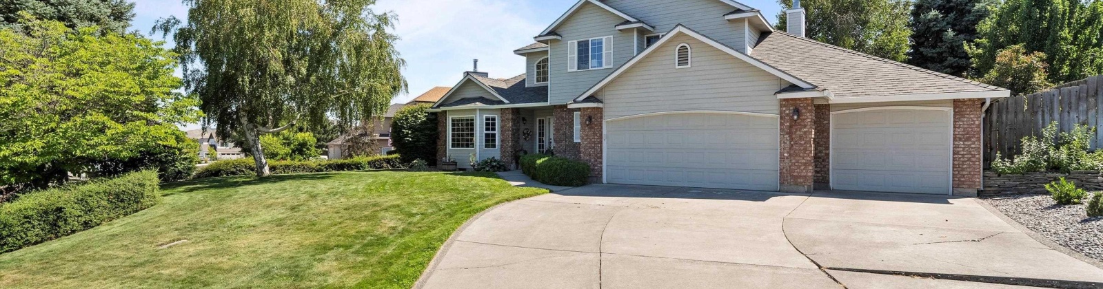 Pacific Ct, Richland, Washington 99352, 4 Bedrooms Bedrooms, ,3 BathroomsBathrooms,For Sale,Pacific Ct,285992