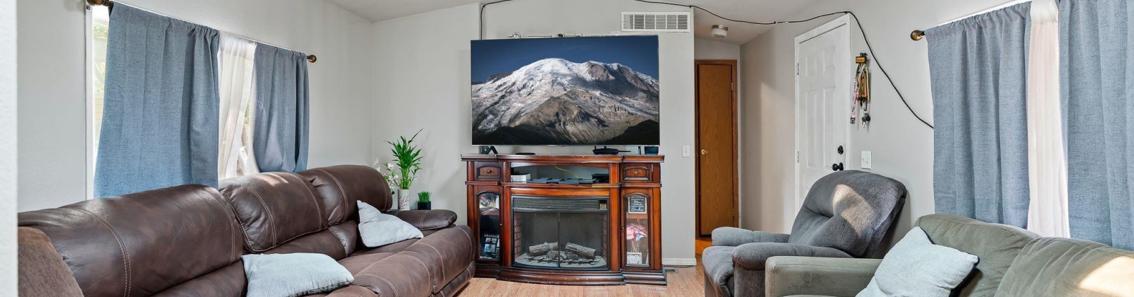 7th Ave, Kennewick, Washington 99336, 2 Bedrooms Bedrooms, ,2 BathroomsBathrooms,For Sale,7th Ave,285996