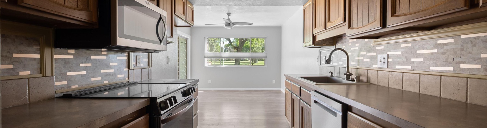 John Day Ave, Kennewick, Washington 99336, 2 Bedrooms Bedrooms, ,2 BathroomsBathrooms,Condos/townhomes,For Sale,John Day Ave,285999