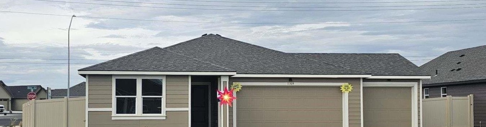 Dunsmuir, Pasco, Washington 99301, 4 Bedrooms Bedrooms, ,2 BathroomsBathrooms,For Sale,Dunsmuir,286002