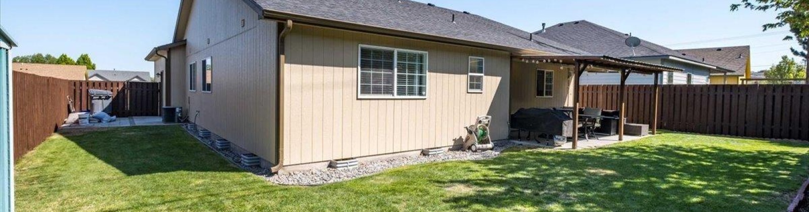 Belfair Pl, Kennewick, Washington 99336, 3 Bedrooms Bedrooms, ,2 BathroomsBathrooms,For Sale,Belfair Pl,286001