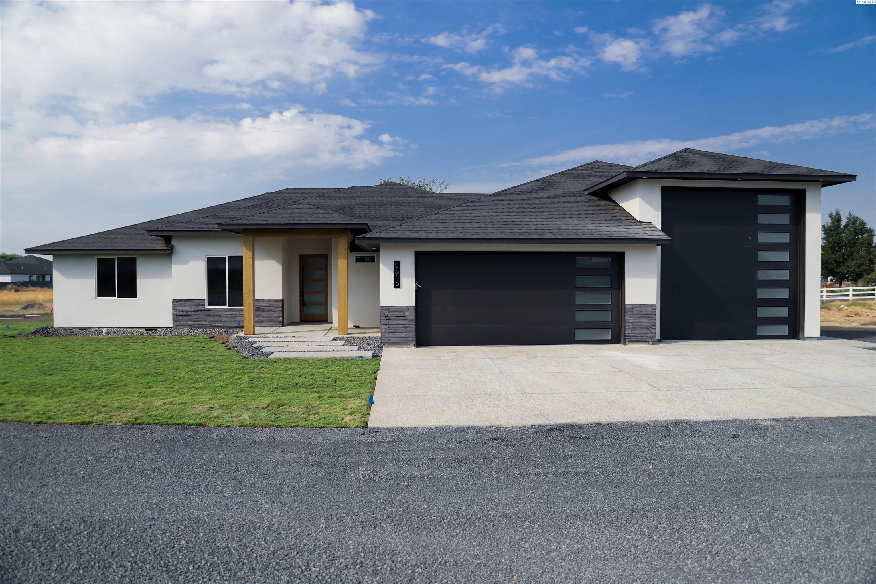 Sandifur pkway, Pasco, Washington 99301, 4 Bedrooms Bedrooms, 0 ,3 BathroomsBathrooms,Houses,For Sale,Sandifur pkway,0,281764