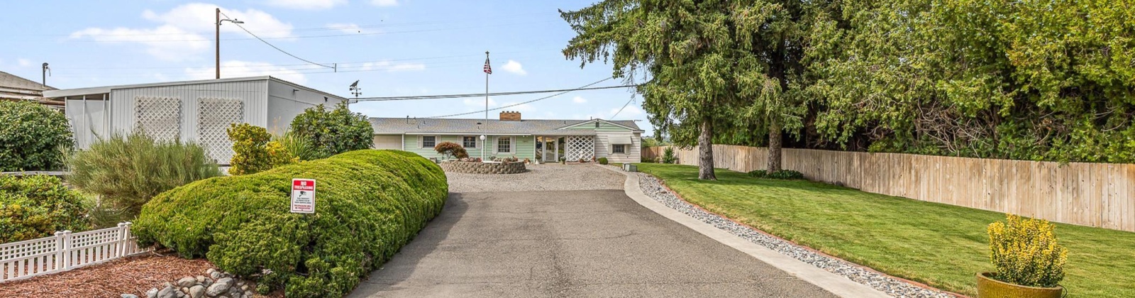 Yellowstone, Kennewick, Washington 99336, 3 Bedrooms Bedrooms, ,2 BathroomsBathrooms,For Sale,Yellowstone,286023