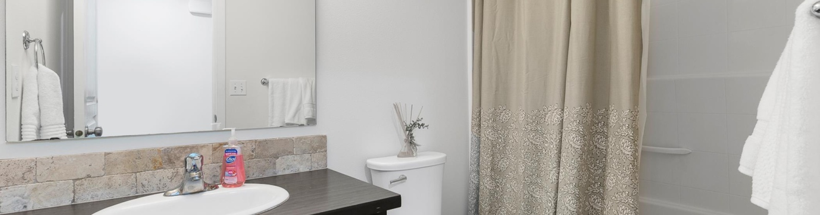 25th Ct, Kennewick, Washington 99337, 3 Bedrooms Bedrooms, ,2 BathroomsBathrooms,For Sale,25th Ct,286037