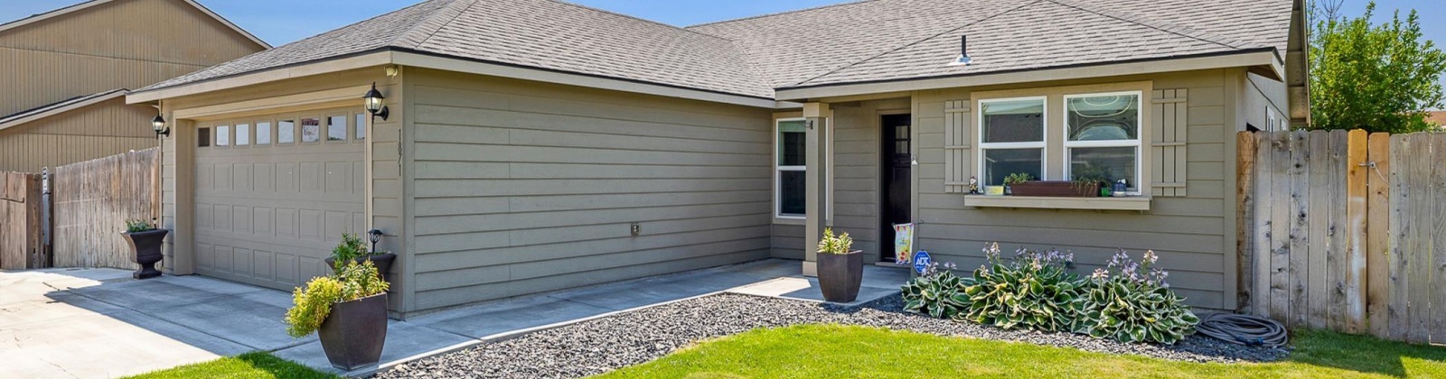 25th Ct, Kennewick, Washington 99337, 3 Bedrooms Bedrooms, ,2 BathroomsBathrooms,For Sale,25th Ct,286037