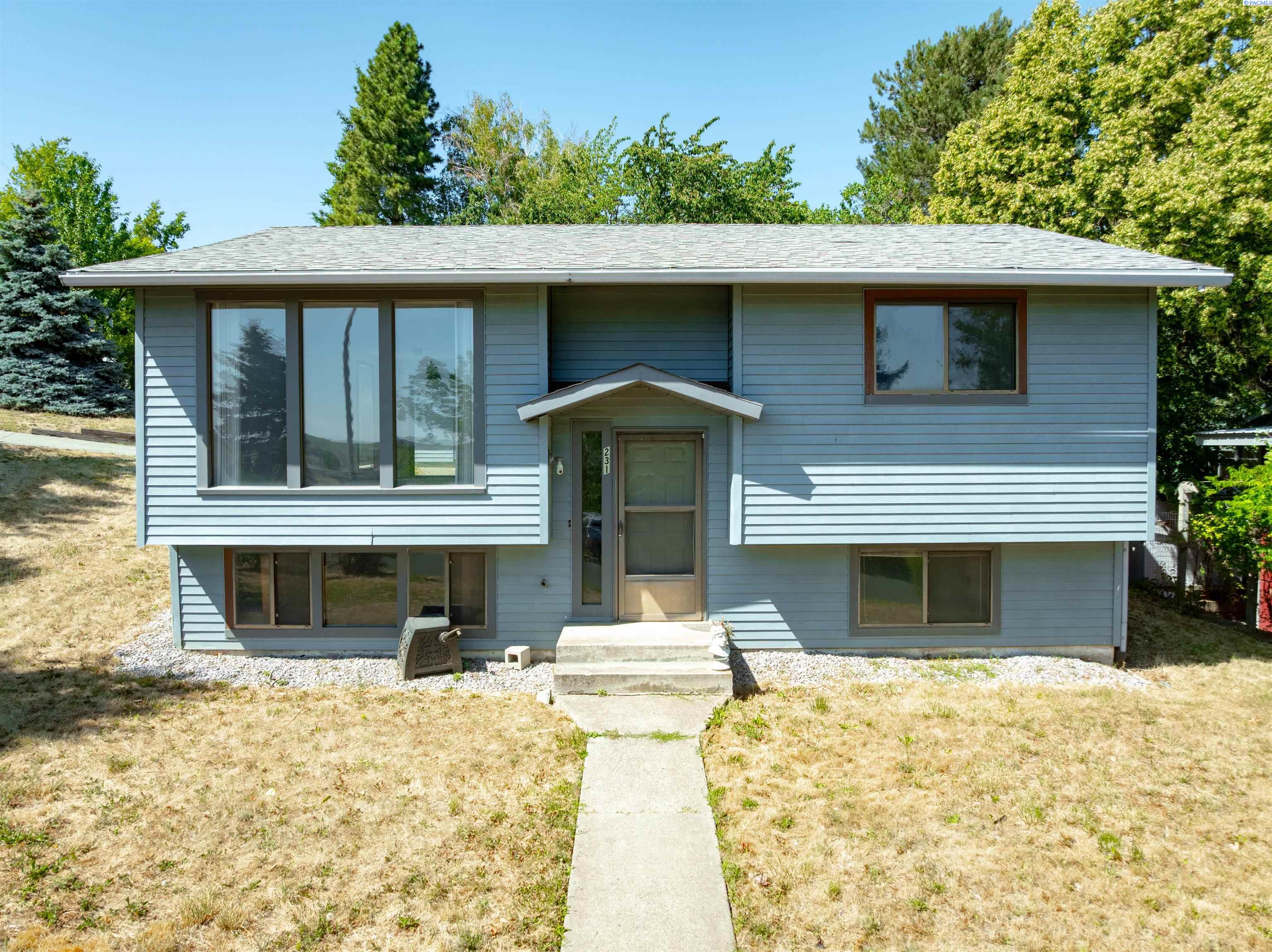 Sunrise, Pullman, Washington 99163, 3 Bedrooms Bedrooms, 0 ,2 BathroomsBathrooms,Houses,For Sale,Sunrise,0,286034