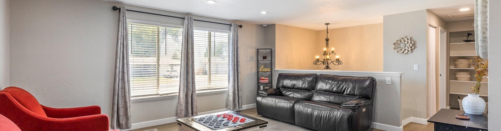 Sylvester St, Pasco, Washington 99301, 4 Bedrooms Bedrooms, ,2 BathroomsBathrooms,For Sale,Sylvester St,286031