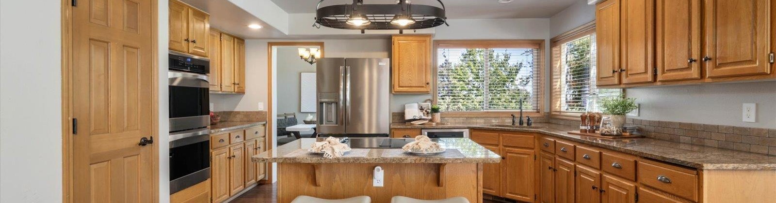 Irby St, Kennewick, Washington 99337-2456, 4 Bedrooms Bedrooms, ,3 BathroomsBathrooms,For Sale,Irby St,286028