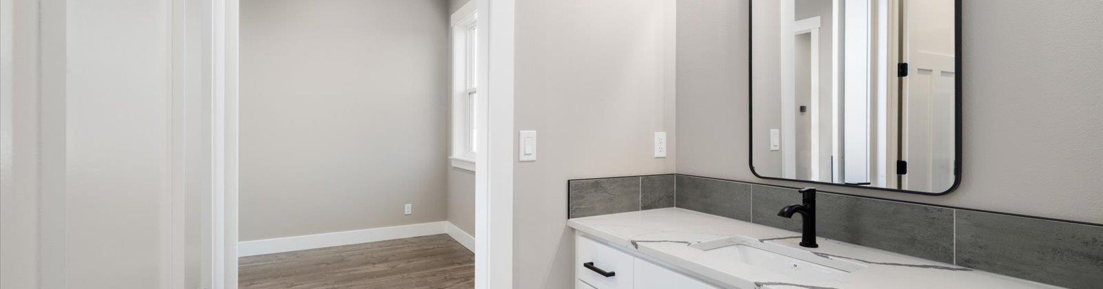 Grange St, Kennewick, Washington 99338, 4 Bedrooms Bedrooms, 0 ,4 BathroomsBathrooms,Houses,For Sale,Grange St,0,286051