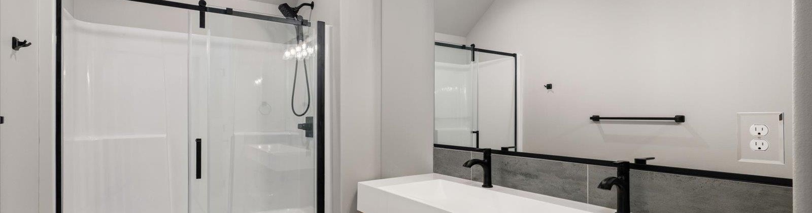 Grange St, Kennewick, Washington 99338, 4 Bedrooms Bedrooms, 0 ,4 BathroomsBathrooms,Houses,For Sale,Grange St,0,286051