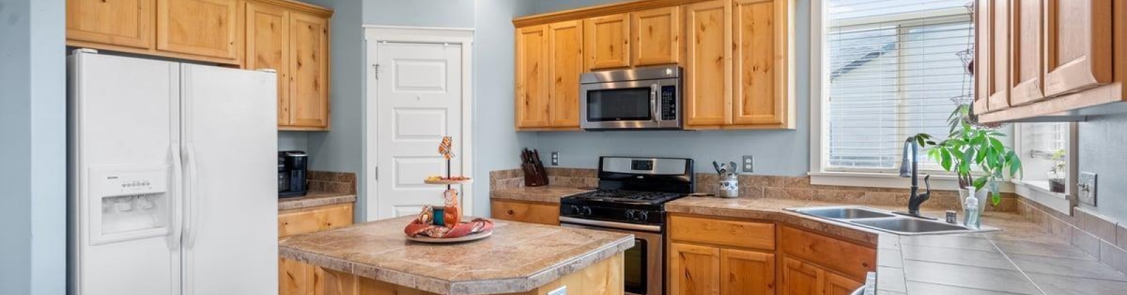 Landsdowne ct, Pasco, Washington 99301, 4 Bedrooms Bedrooms, 0 ,3 BathroomsBathrooms,Houses,For Sale,Landsdowne ct,0,286049
