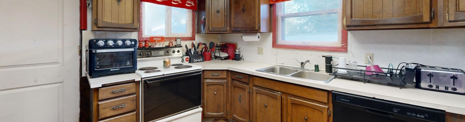 State St, Pullman, Washington 99163, 8 Bedrooms Bedrooms, ,3 BathroomsBathrooms,Multi-family,For Sale,State St,286057