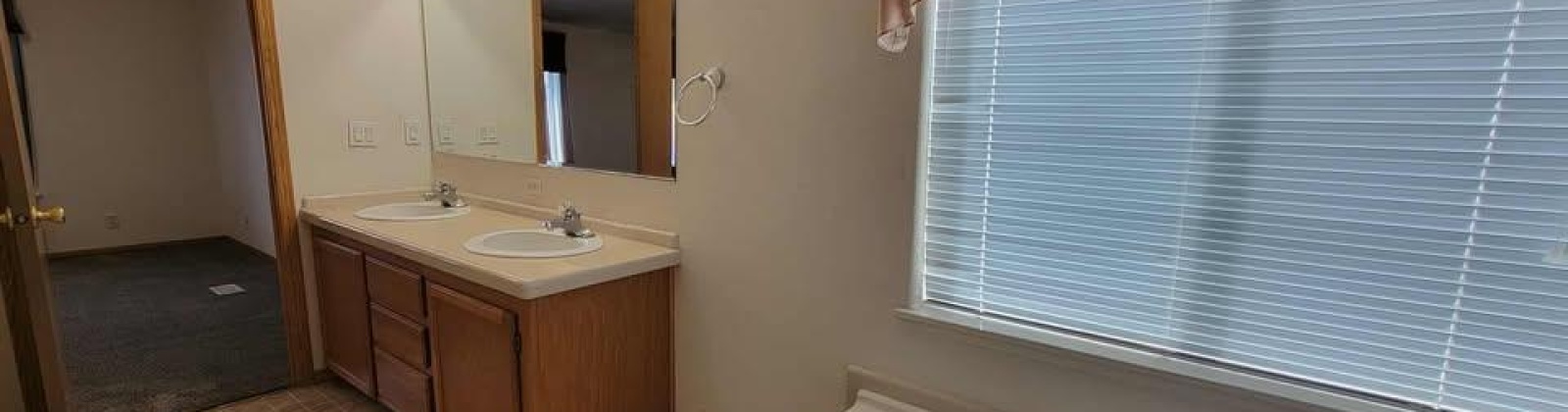 Old Inland Empire Hwy, Prosser, Washington 99350, 3 Bedrooms Bedrooms, 0 ,2 BathroomsBathrooms,Manufactured Homes,For Sale,Old Inland Empire Hwy,0,286079