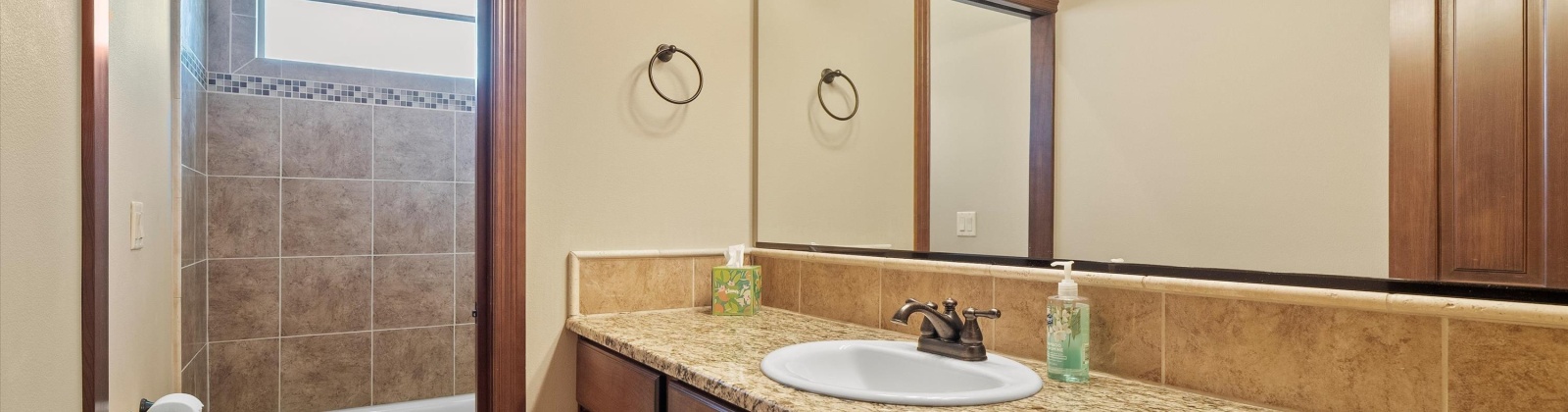 Chardonnay Dr, Pasco, Washington 99301, 3 Bedrooms Bedrooms, ,3 BathroomsBathrooms,For Sale,Chardonnay Dr,286072