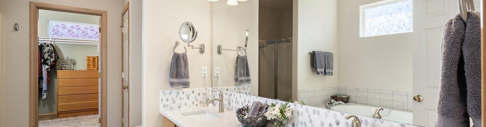 Venus Circle, Richland, Washington 99352, 4 Bedrooms Bedrooms, ,2 BathroomsBathrooms,For Sale,Venus Circle,283976