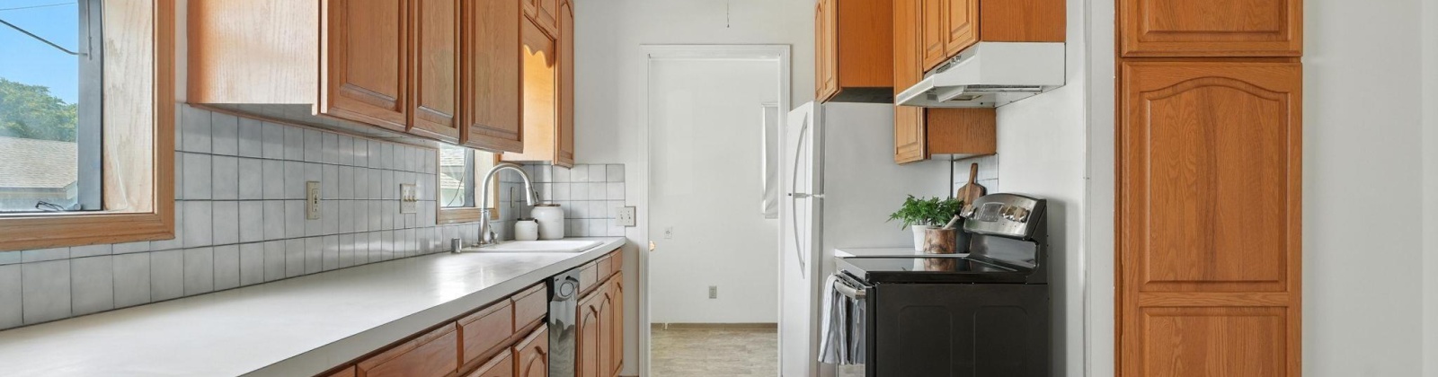 Perkins Ave, Richland, Washington 99354, 3 Bedrooms Bedrooms, ,1 BathroomBathrooms,For Sale,Perkins Ave,286106