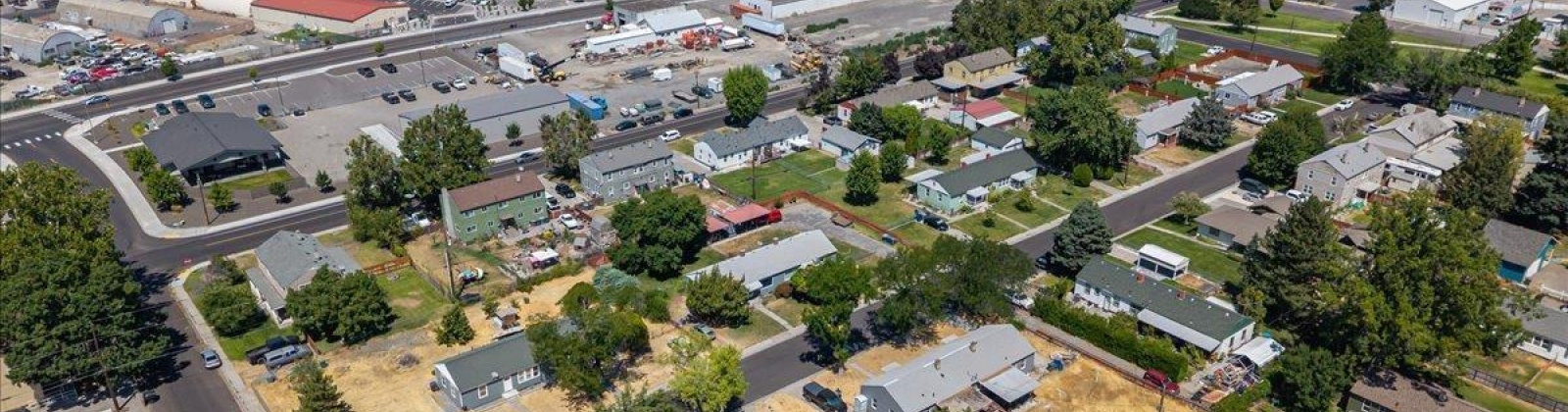 Douglass Ave, Richland, Washington 99352, 4 Bedrooms Bedrooms, ,2 BathroomsBathrooms,Multi-family,For Sale,Douglass Ave,286114