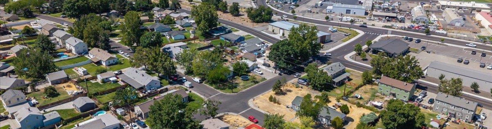 Douglass Ave, Richland, Washington 99352, 4 Bedrooms Bedrooms, ,2 BathroomsBathrooms,Multi-family,For Sale,Douglass Ave,286114