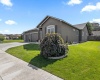 37th Pl, Kennewick, Washington 99338, 4 Bedrooms Bedrooms, ,3 BathroomsBathrooms,For Sale,37th Pl,286129