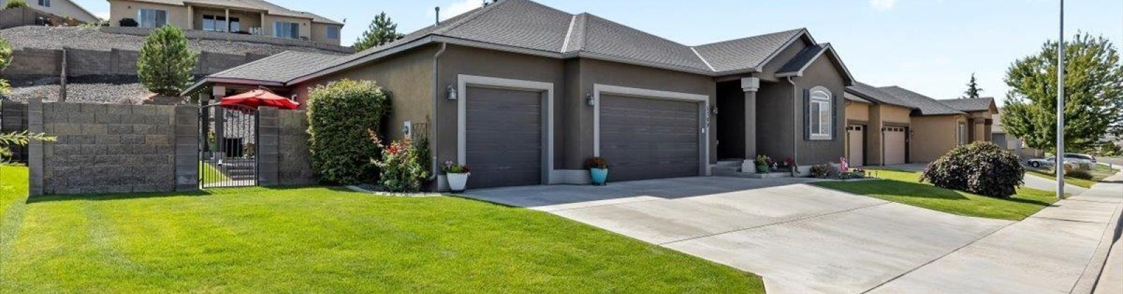 37th Pl, Kennewick, Washington 99338, 4 Bedrooms Bedrooms, ,3 BathroomsBathrooms,For Sale,37th Pl,286129