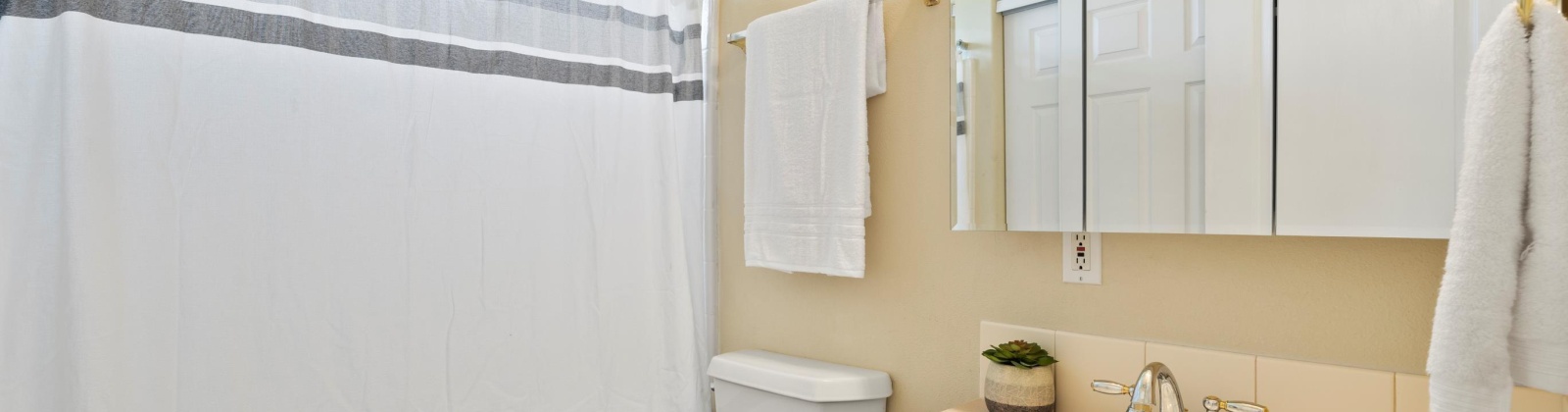 Longfitt St, Richland, Washington 99354, 3 Bedrooms Bedrooms, ,2 BathroomsBathrooms,For Sale,Longfitt St,286125