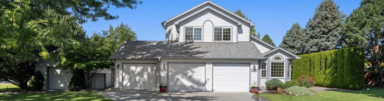 Cascade Drive, West Richland, Washington 99353, 4 Bedrooms Bedrooms, ,3 BathroomsBathrooms,For Sale,Cascade Drive,286137