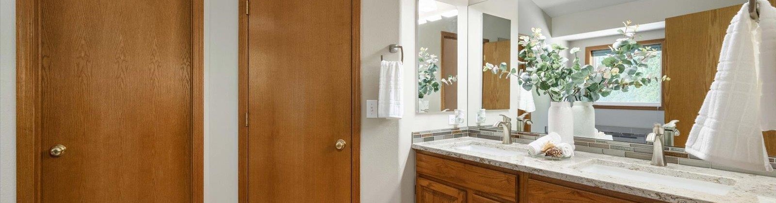 Cascade Drive, West Richland, Washington 99353, 4 Bedrooms Bedrooms, ,3 BathroomsBathrooms,For Sale,Cascade Drive,286137
