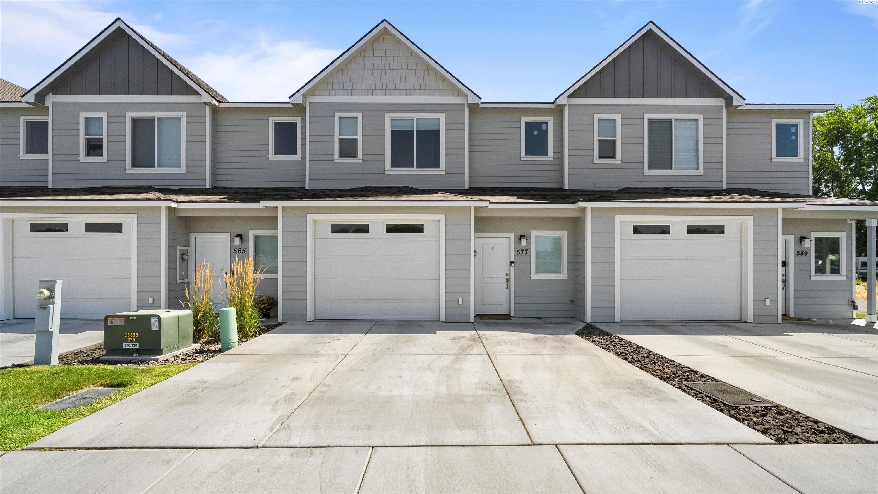 Quillan P, Kennewick, Washington 99336, 3 Bedrooms Bedrooms, 0 ,3 BathroomsBathrooms,Condos/townhomes,For Sale,Quillan P,0,286155