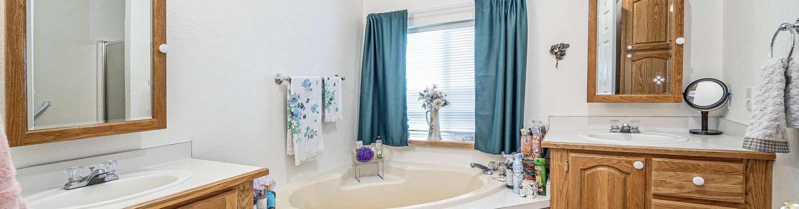 Old Inland Empire Hwy, Prosser, Washington 99350, 3 Bedrooms Bedrooms, ,2 BathroomsBathrooms,For Sale,Old Inland Empire Hwy,286160