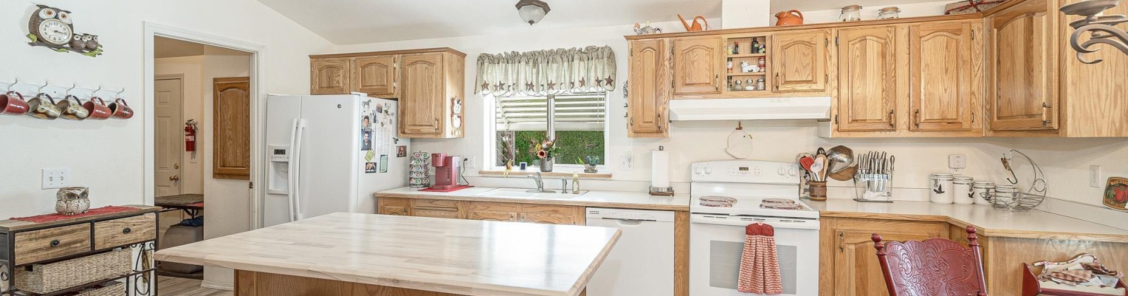 Old Inland Empire Hwy, Prosser, Washington 99350, 3 Bedrooms Bedrooms, ,2 BathroomsBathrooms,For Sale,Old Inland Empire Hwy,286160