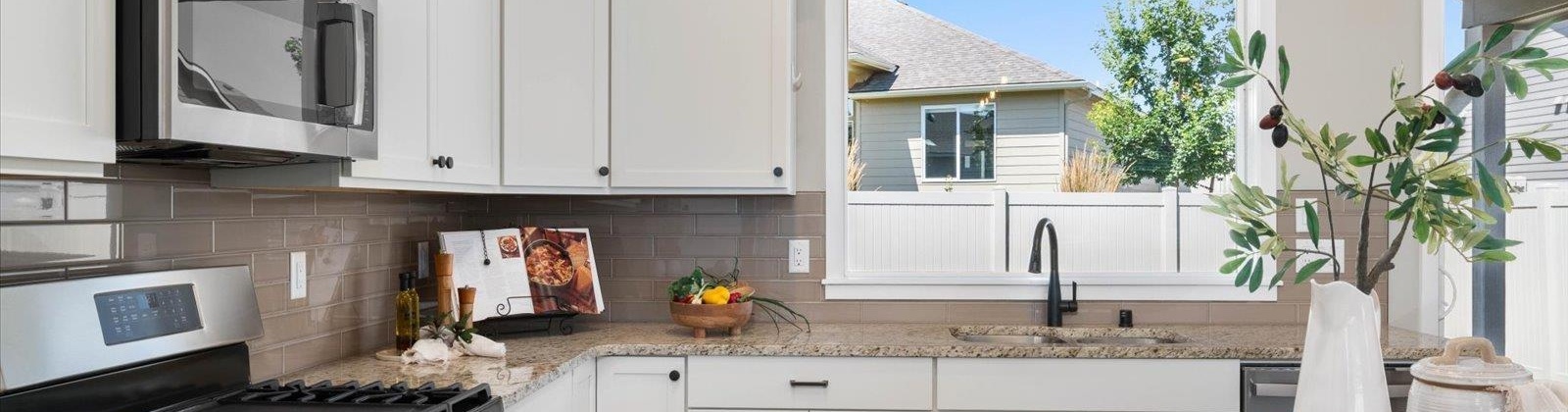 Taft Place, Kennewick, Washington 99338, 2 Bedrooms Bedrooms, ,2 BathroomsBathrooms,For Sale,Taft Place,286167